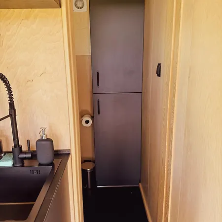 Tiny House Glamping Mak *