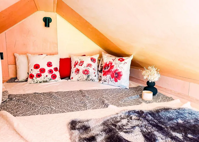 Tiny House Glamping Mak Smartno v Rozni Dolini