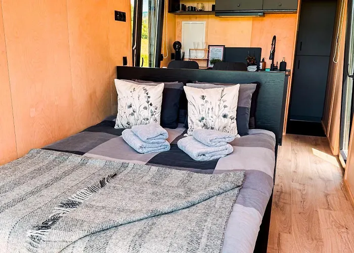 Tiny House Glamping Mak Smartno v Rozni Dolini